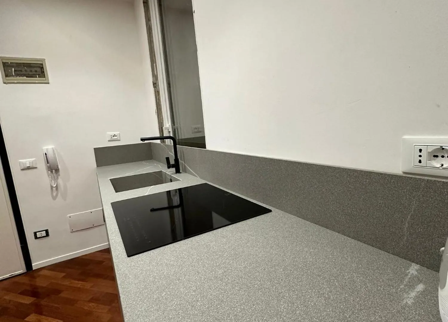 Apartment Whouse Suite Apartament Indipendenza Bologna Italy